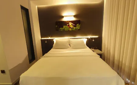Hotel Amare