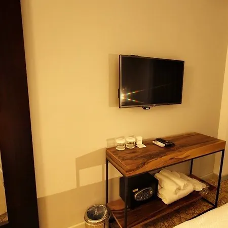 Ξενοδοχείο Amare 3*